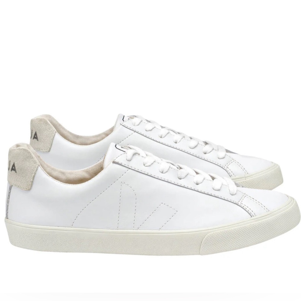 Veja Esplar White Leather with gray suede- size 7